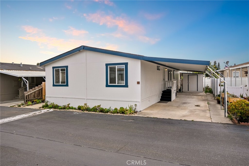 Property Photo:  2700 Cienaga Street 40  CA 93445 