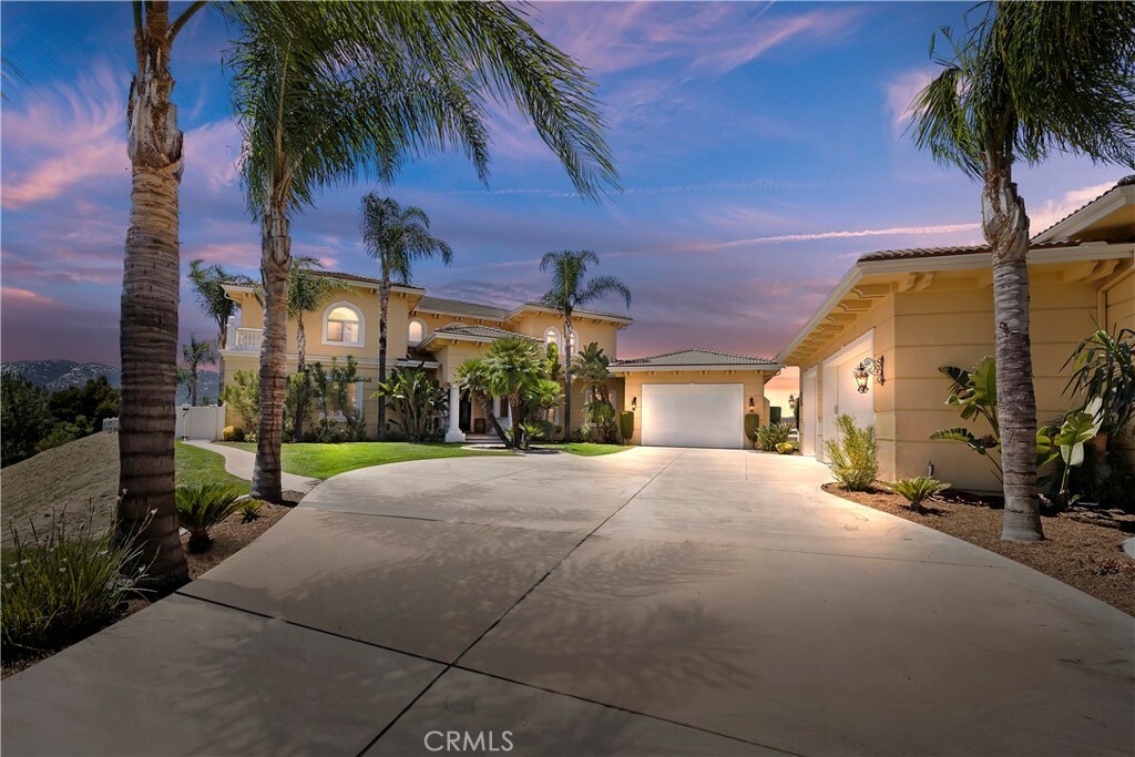 Property Photo: 43877 Calle De Velardo CA 92592