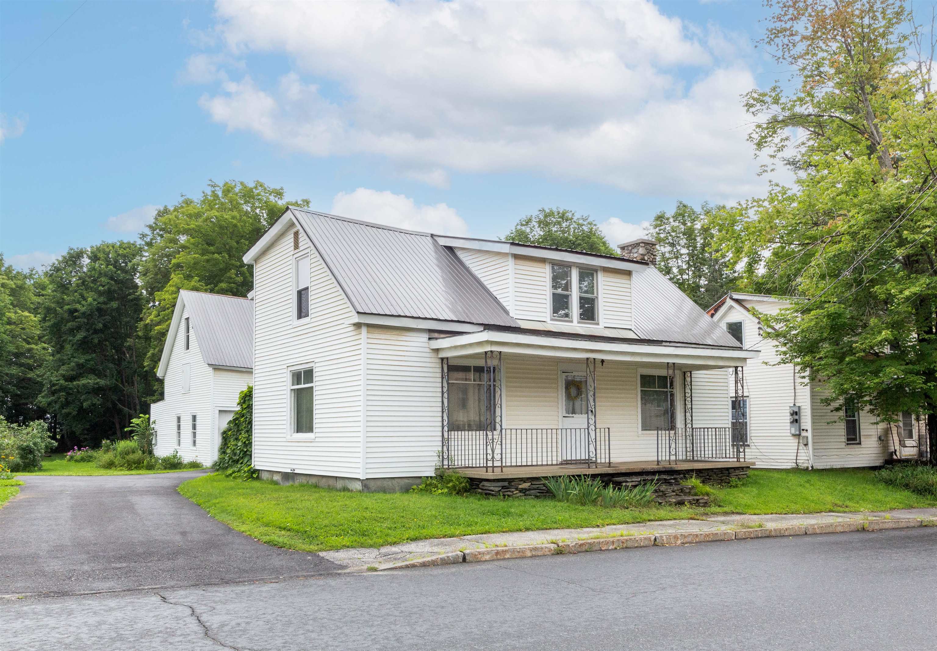 Property Photo: 98 Vine Street VT 05663