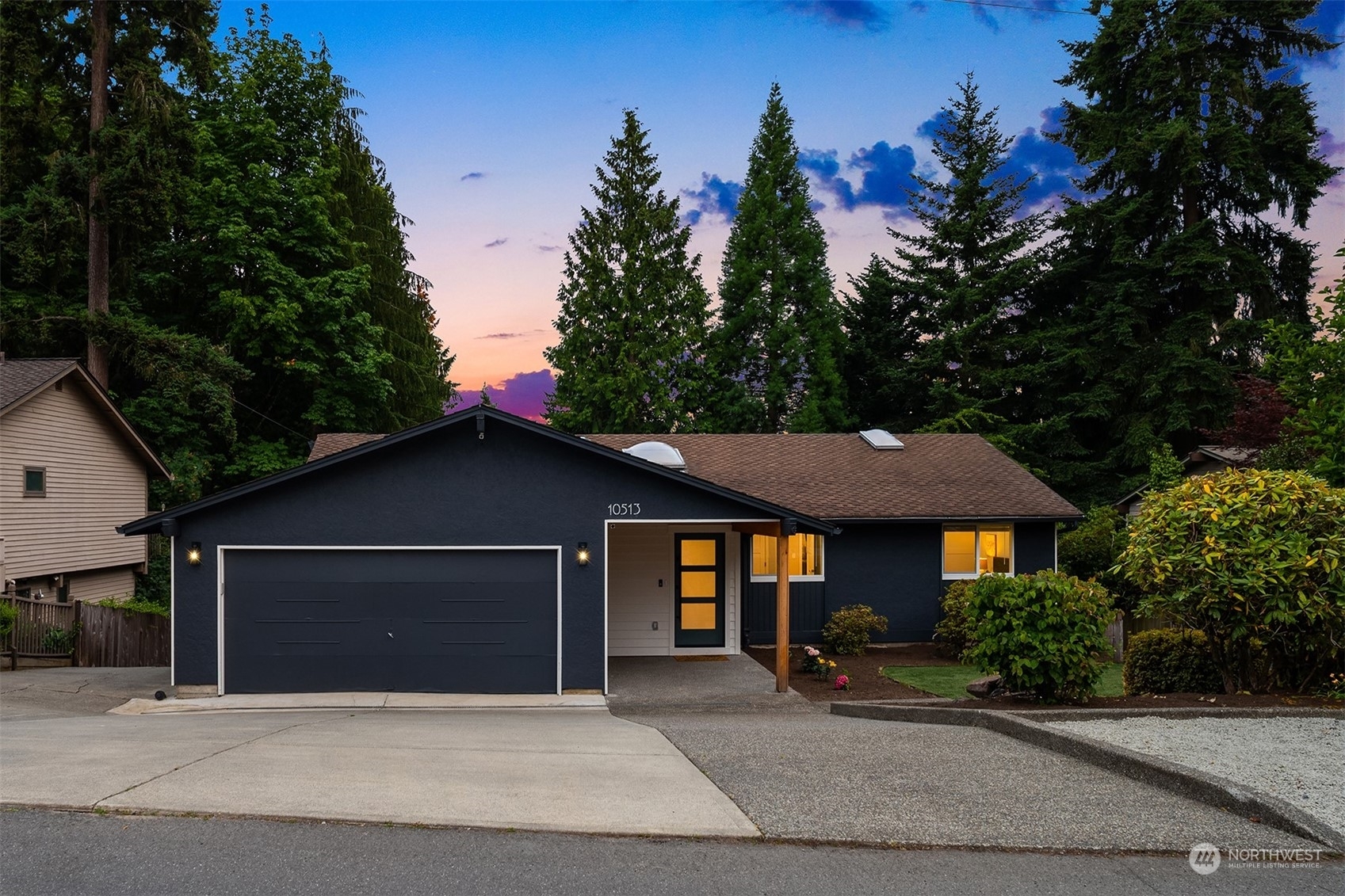 Property Photo:  10513 NE 190th Street  WA 98011 