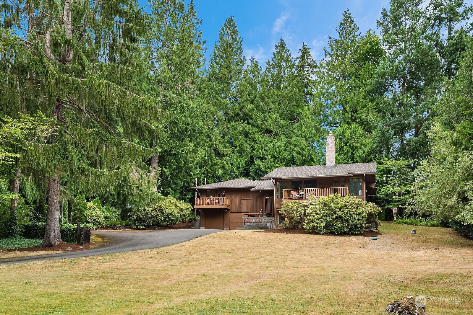 Property Photo:  23276 SE 54th Place  WA 98029 