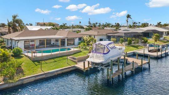 Property Photo:  3711 SE 17th Avenue  FL 33904 