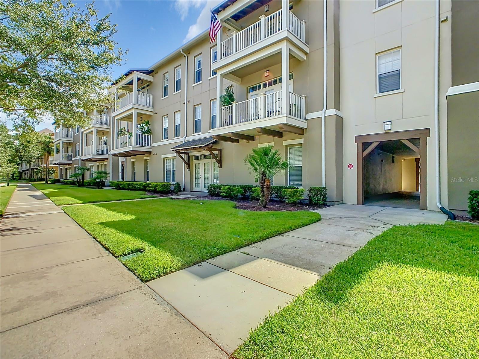 Property Photo:  1220 Vaux Blvd 303  FL 34747 