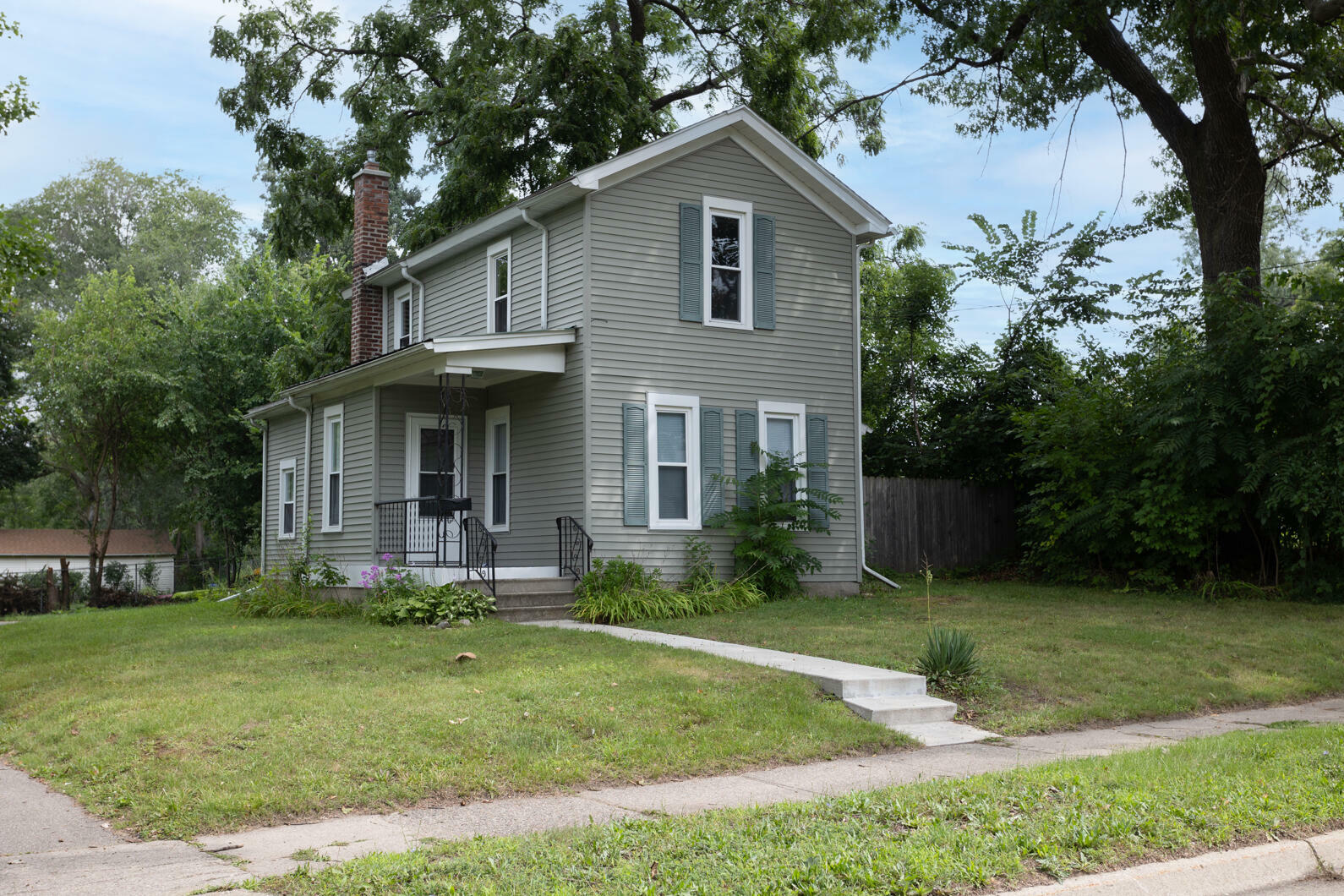 Property Photo:  1206 E Ganson Street  MI 49201 