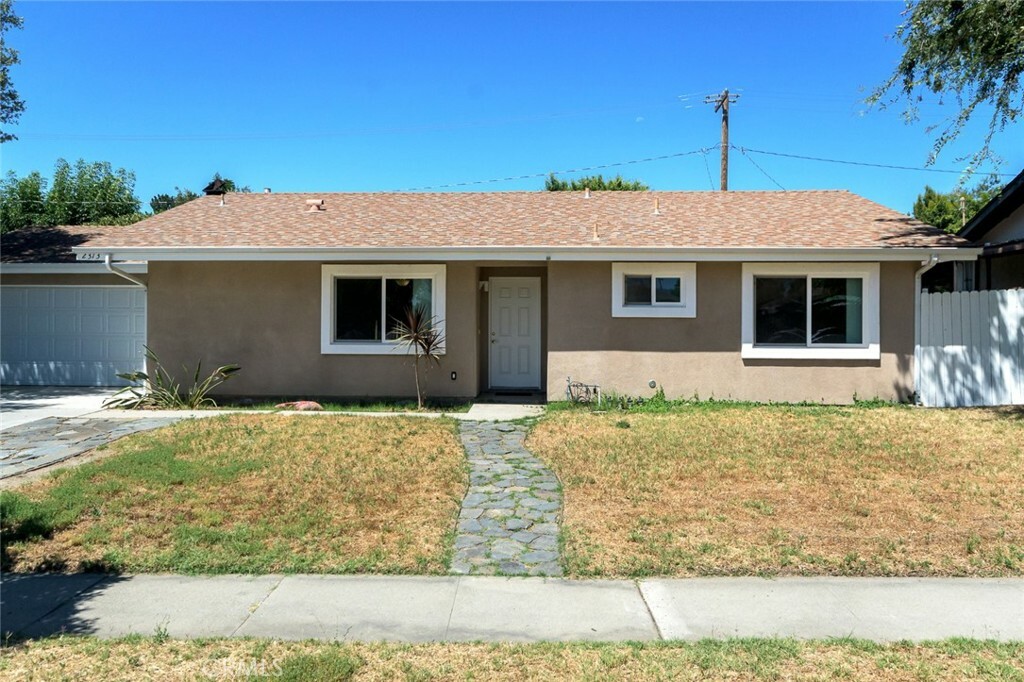 Property Photo:  2373 Heather Street  CA 93065 