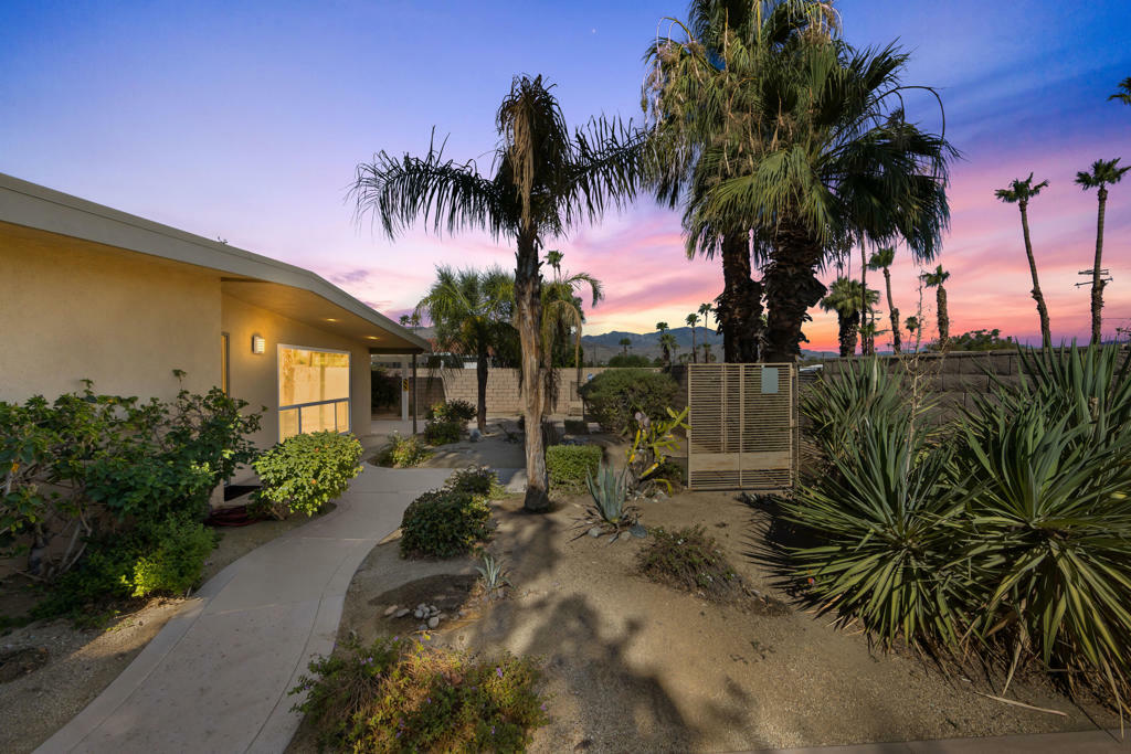 Property Photo: 74351 Candlewood Street CA 92260