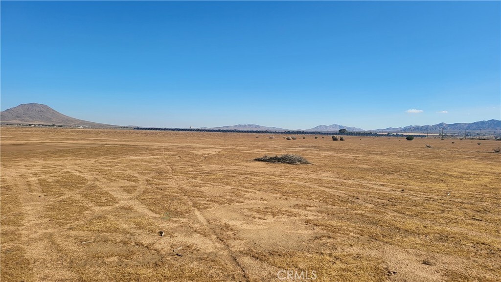 Property Photo: 0 Navajo Rd 0440-096-43 CA 92307