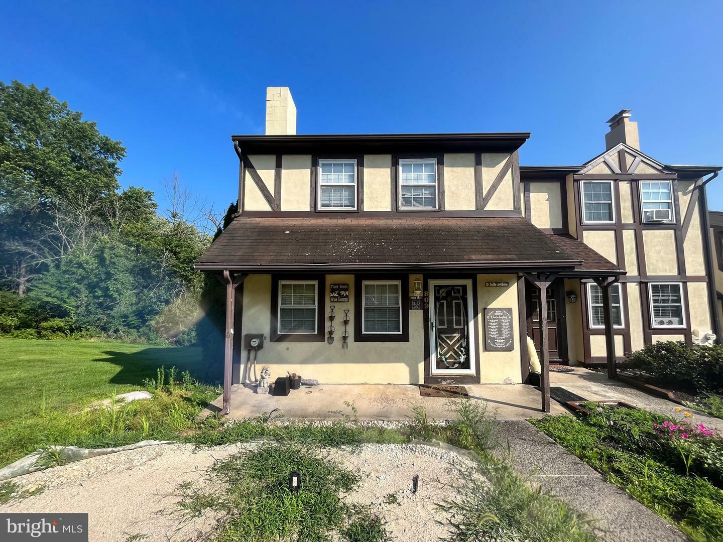 Property Photo: 809 Sandra Lane PA 19403