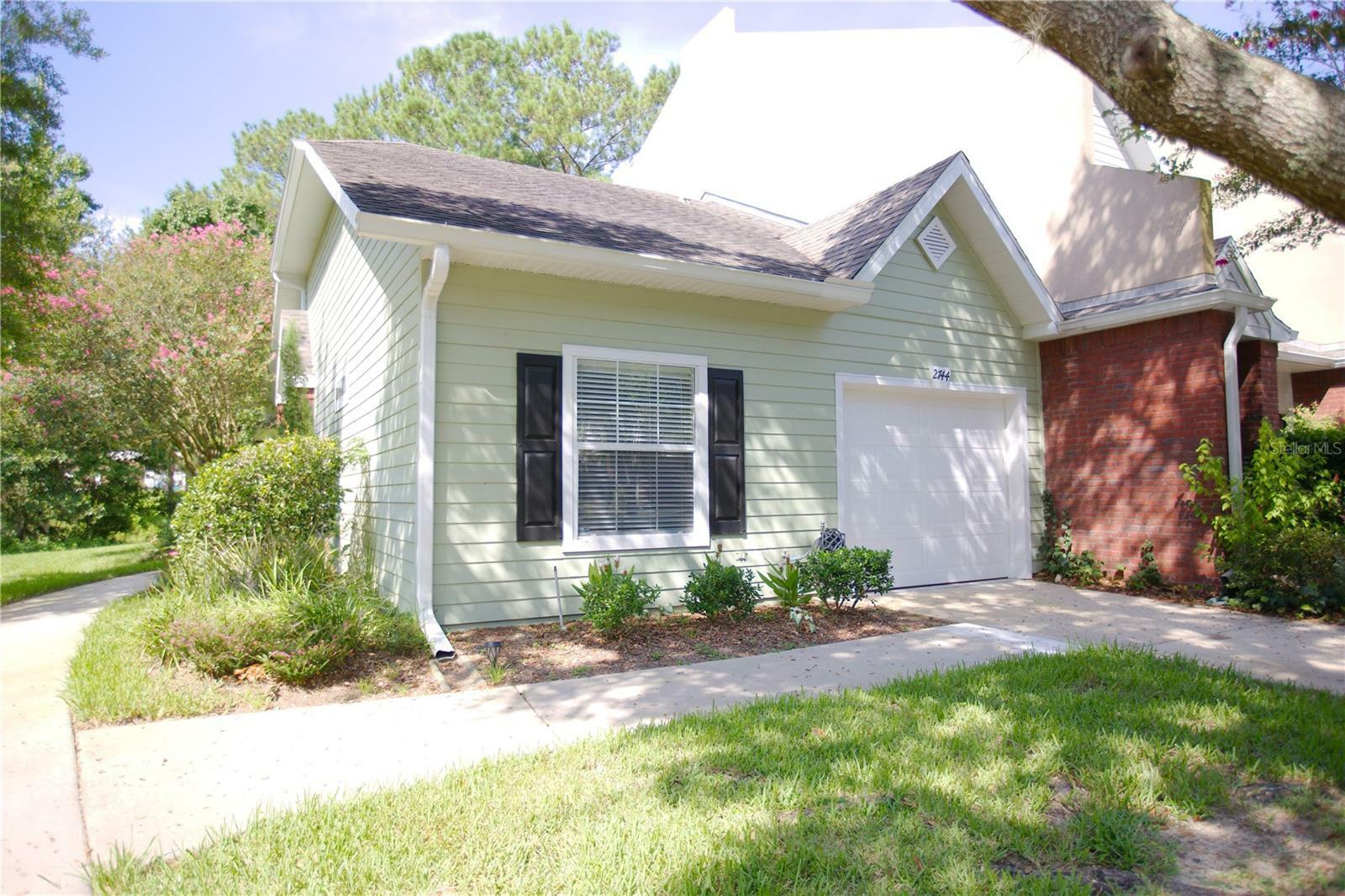 Property Photo:  2744 NW 105th Drive  FL 32606 