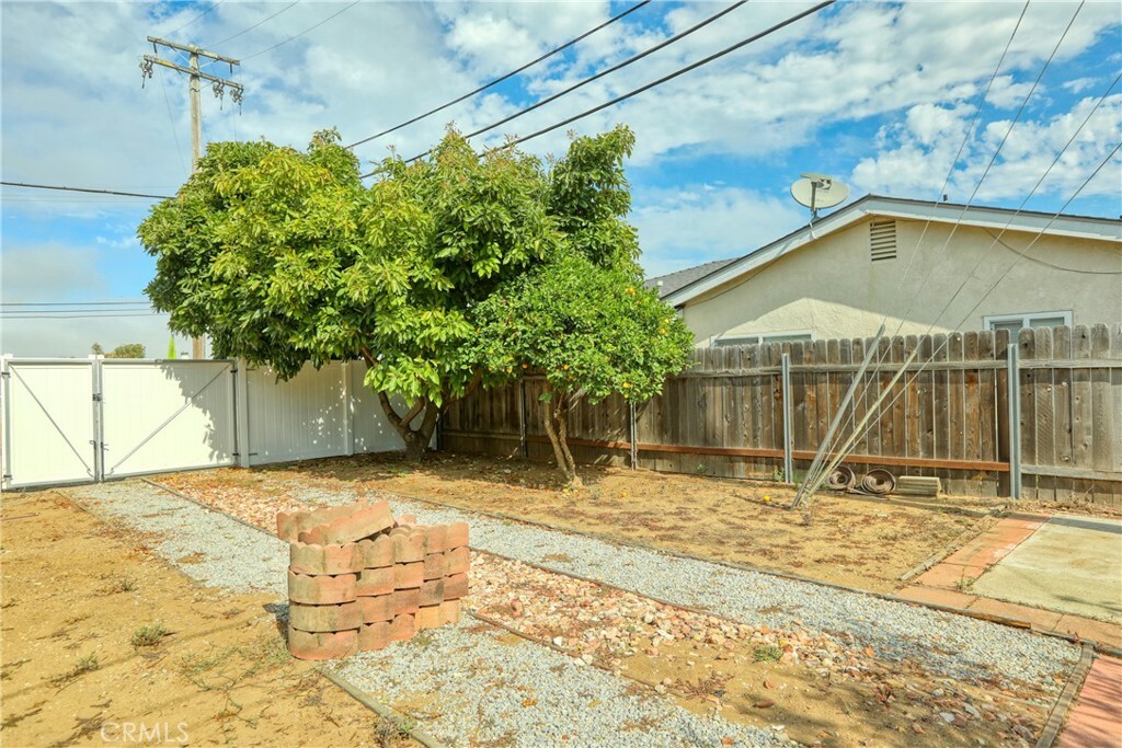 Property Photo:  585 S Halcyon Road  CA 93420 