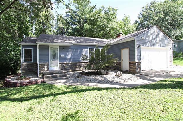 Property Photo: 332 Broadview Drive IL 62025