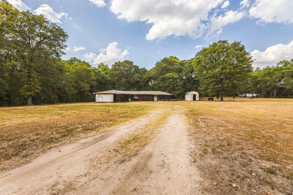 Property Photo:  28064 Private Road 6103  TX 75143 