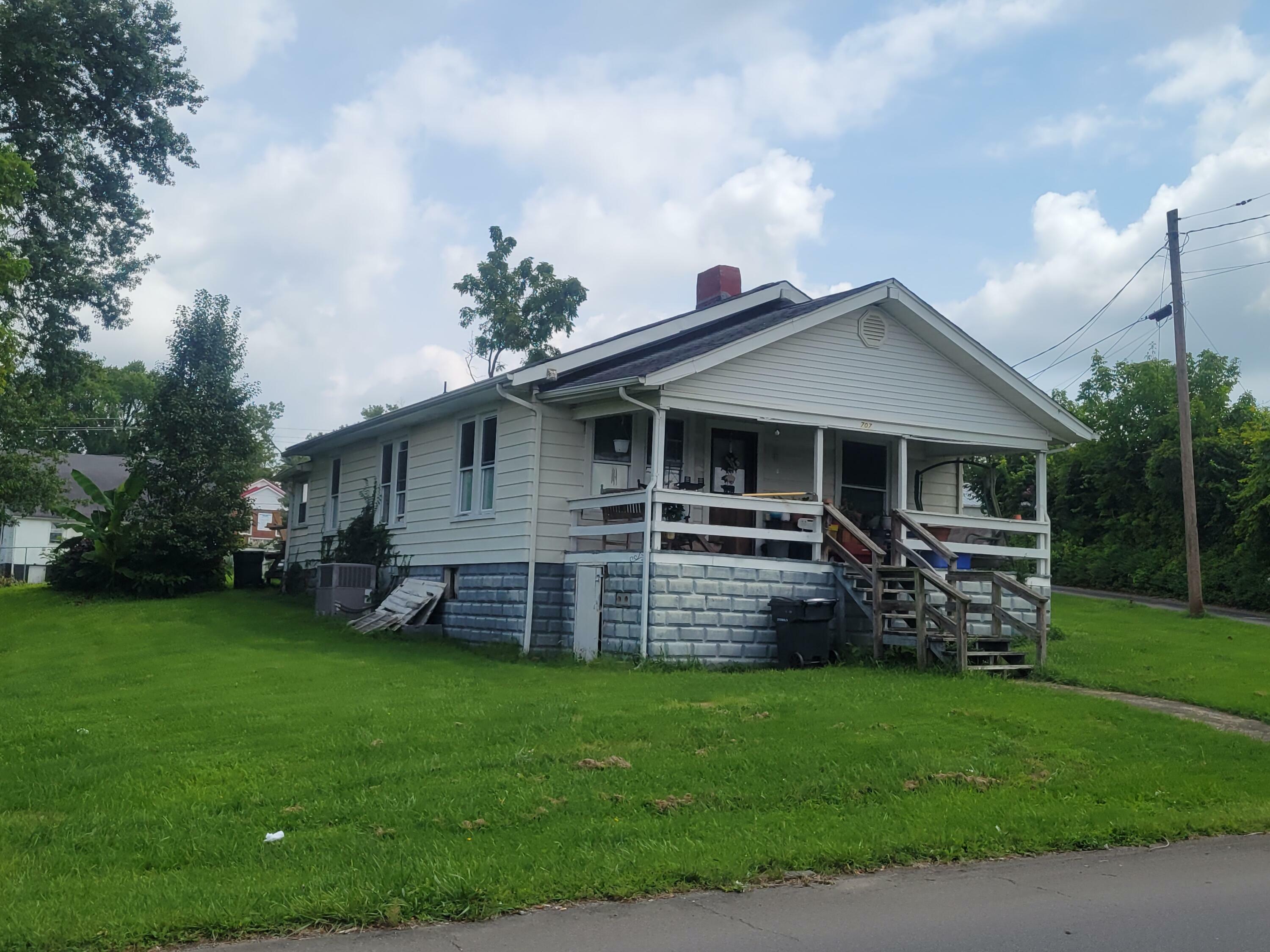 Property Photo:  707 Weaver Pike & 712/716 Columbia Road  TN 37620 