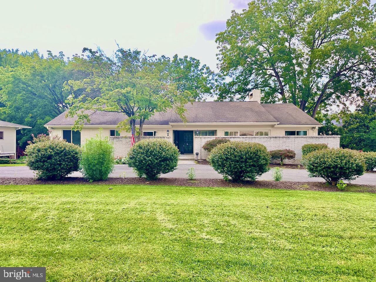 Photo de la propriété:  7004 Duncraig Court  VA 22101 