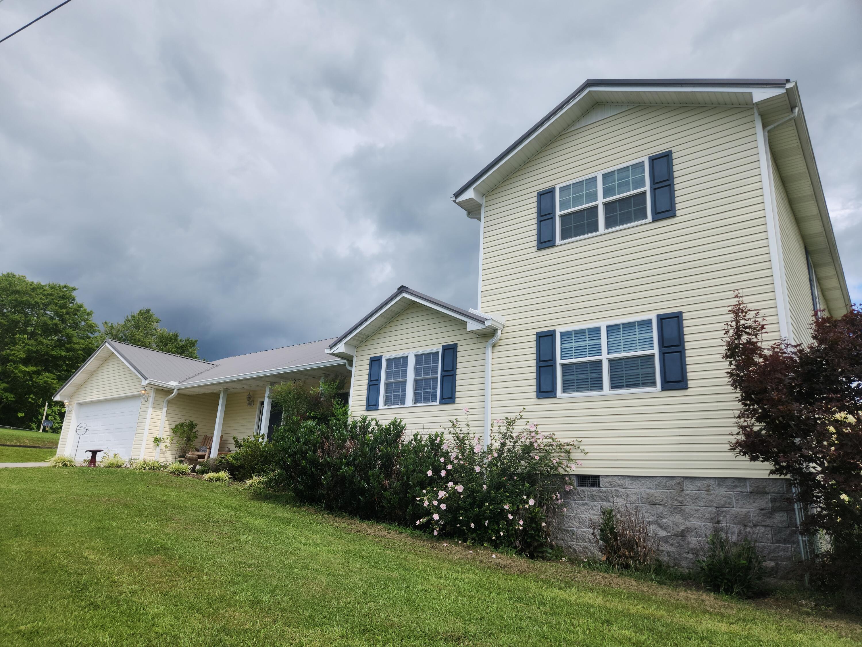 Property Photo: 60 Clover Meadows Drive KY 40701