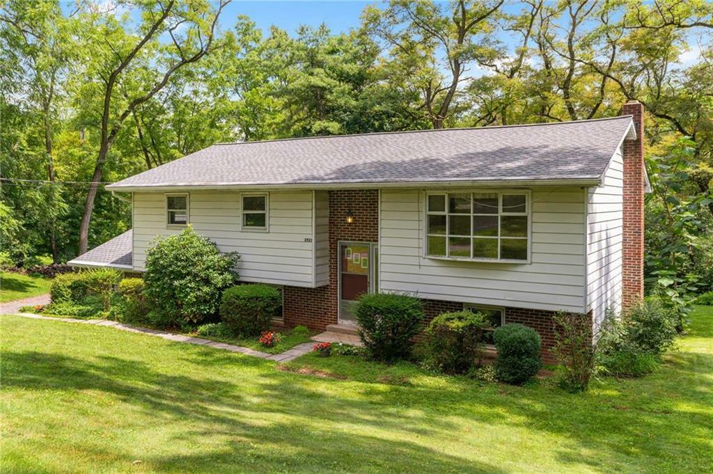 Property Photo:  2927 Richlandtown Pike  PA 18036 