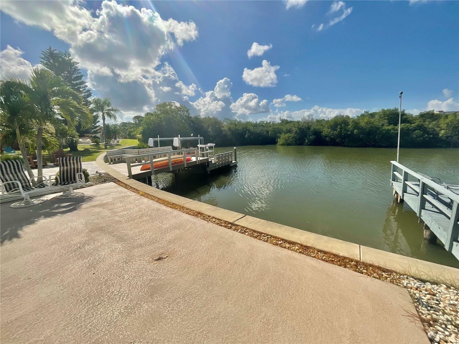 Property Photo:  230 Boca Ciega Point Boulevard S  FL 33708 