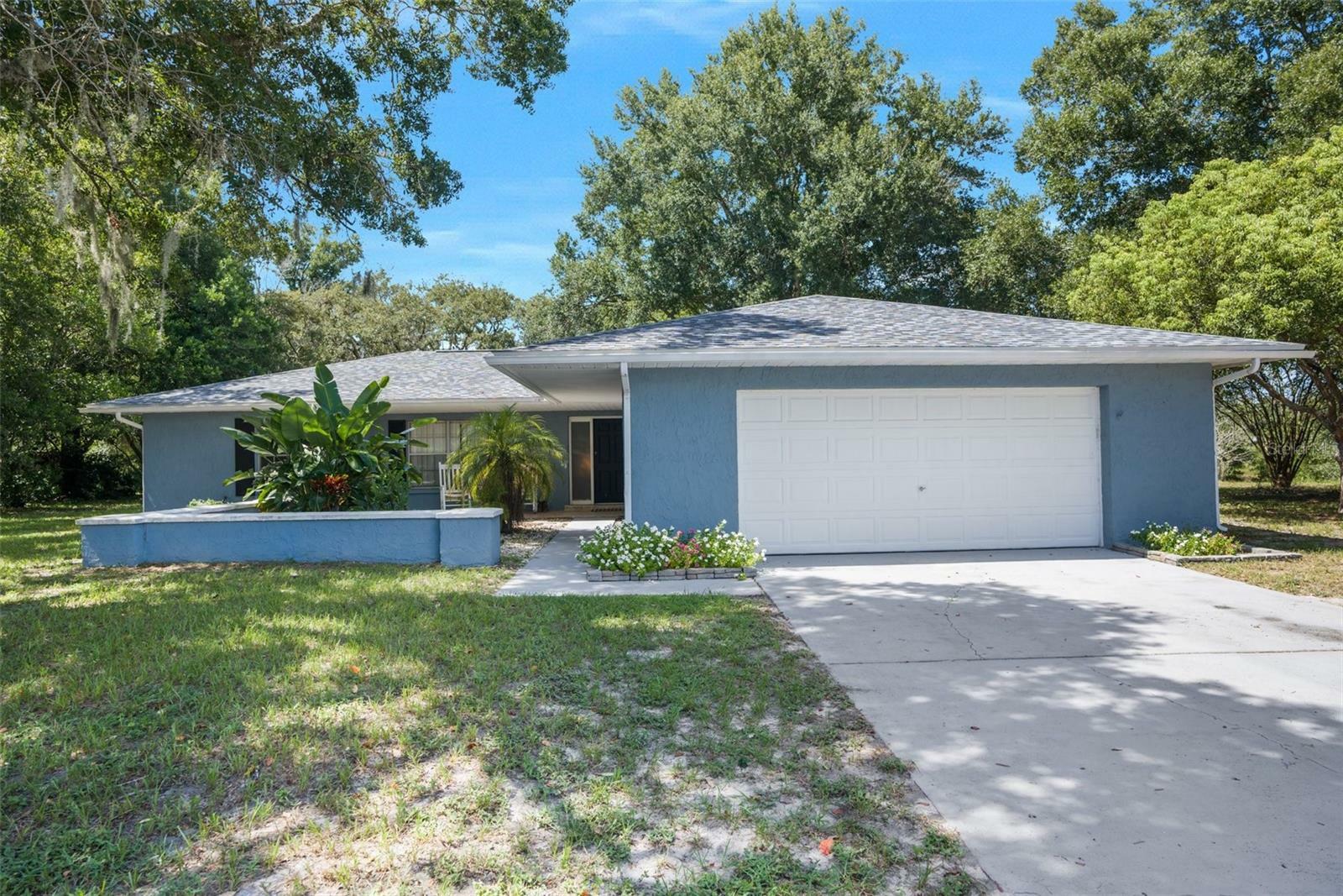 Property Photo:  7321 Gates Circle  FL 34606 