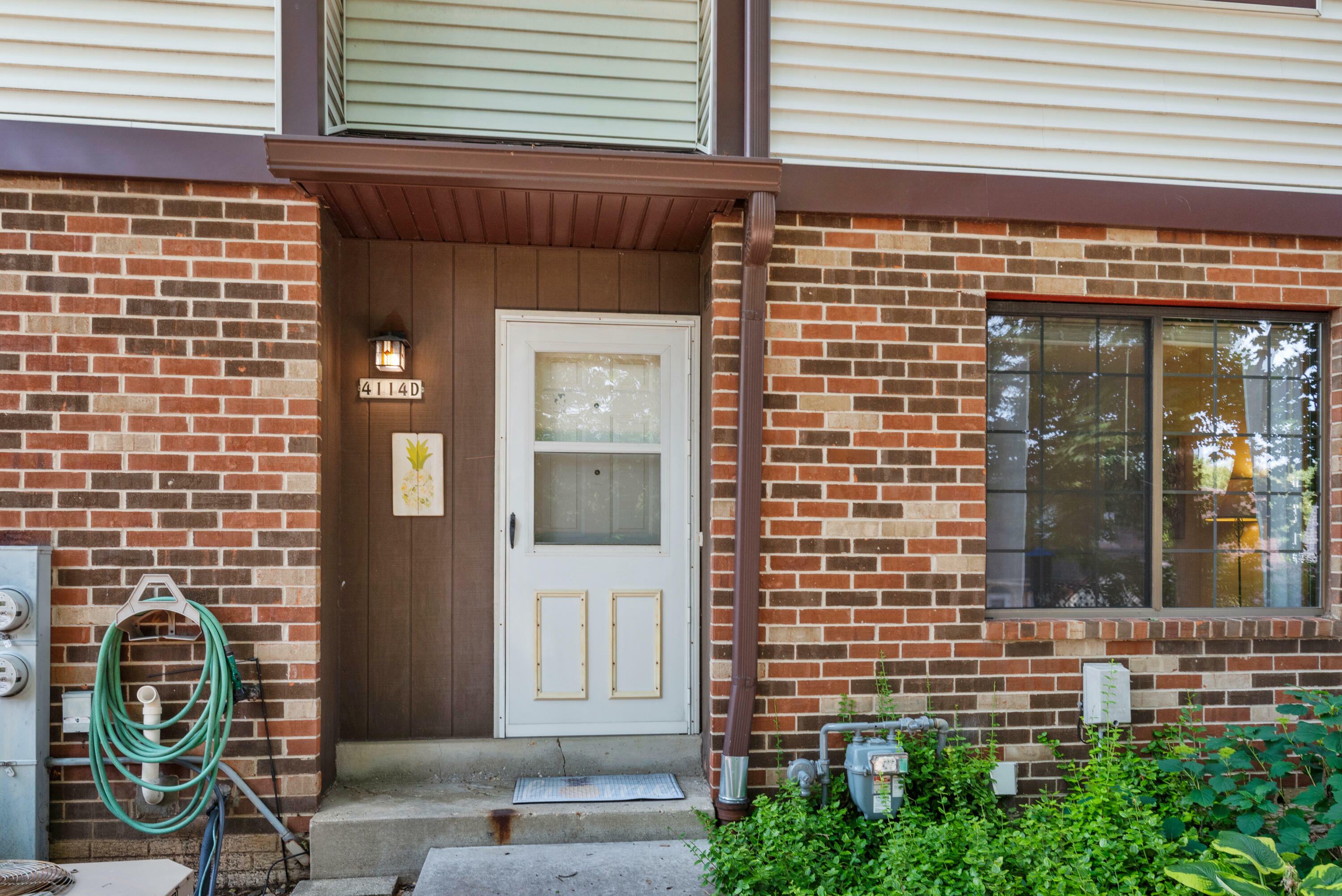 Property Photo:  4114 N 104th St D  WI 53222 