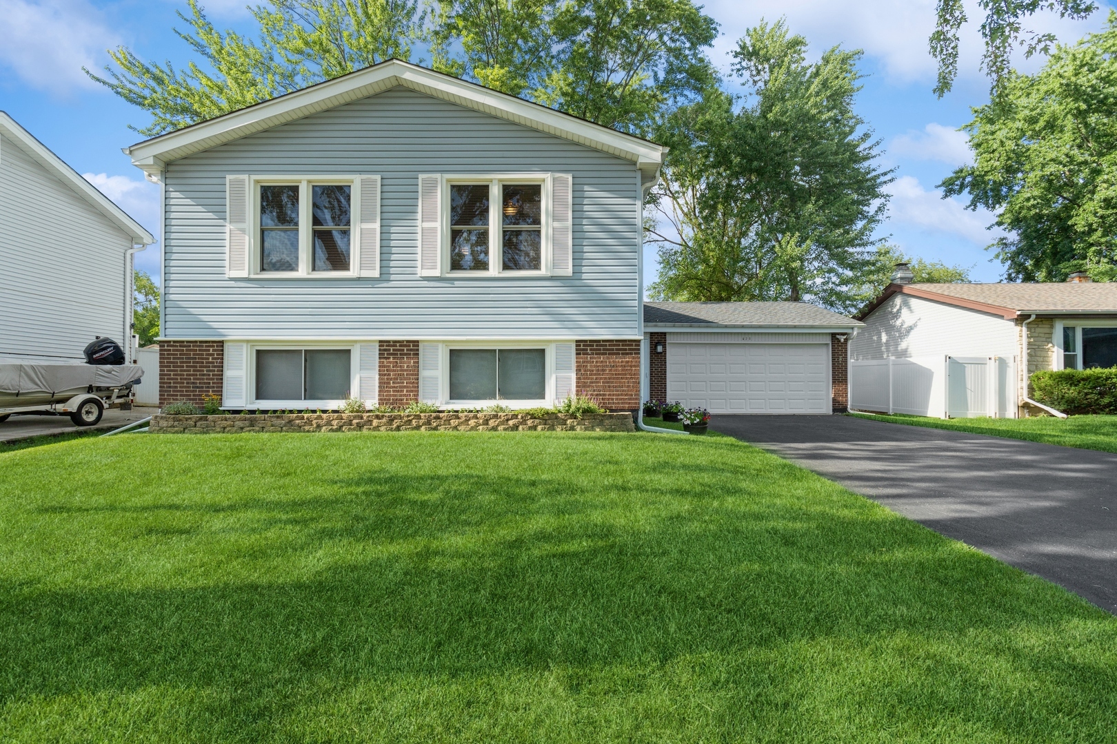 Property Photo: 628 W Briarcliff Road IL 60440