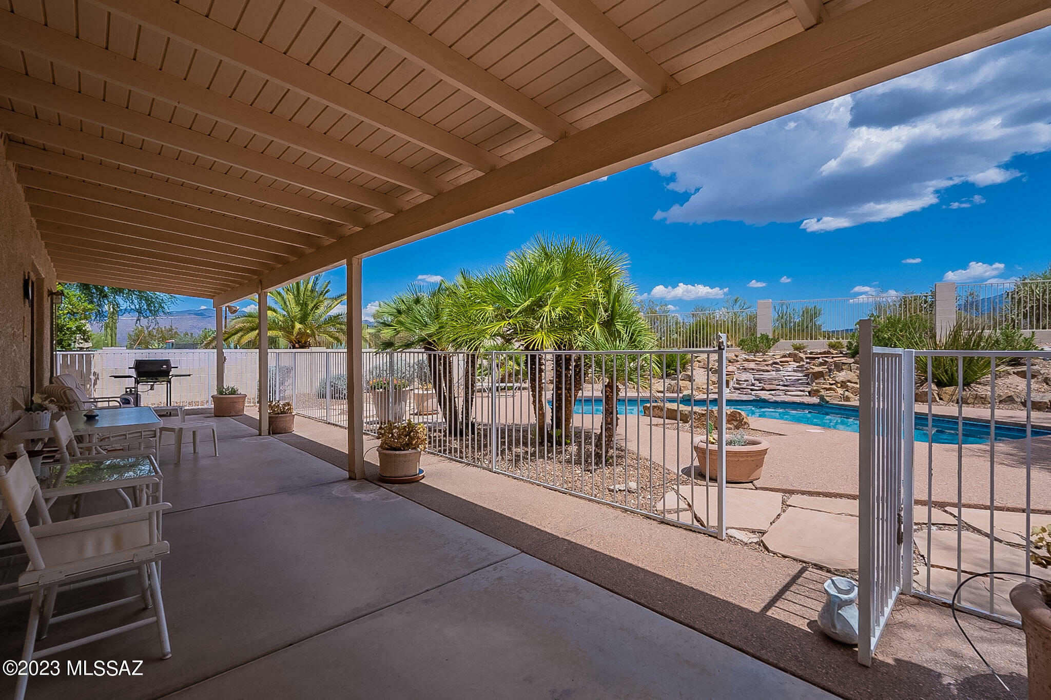 Property Photo:  41 S Nightfall Avenue  AZ 85748 