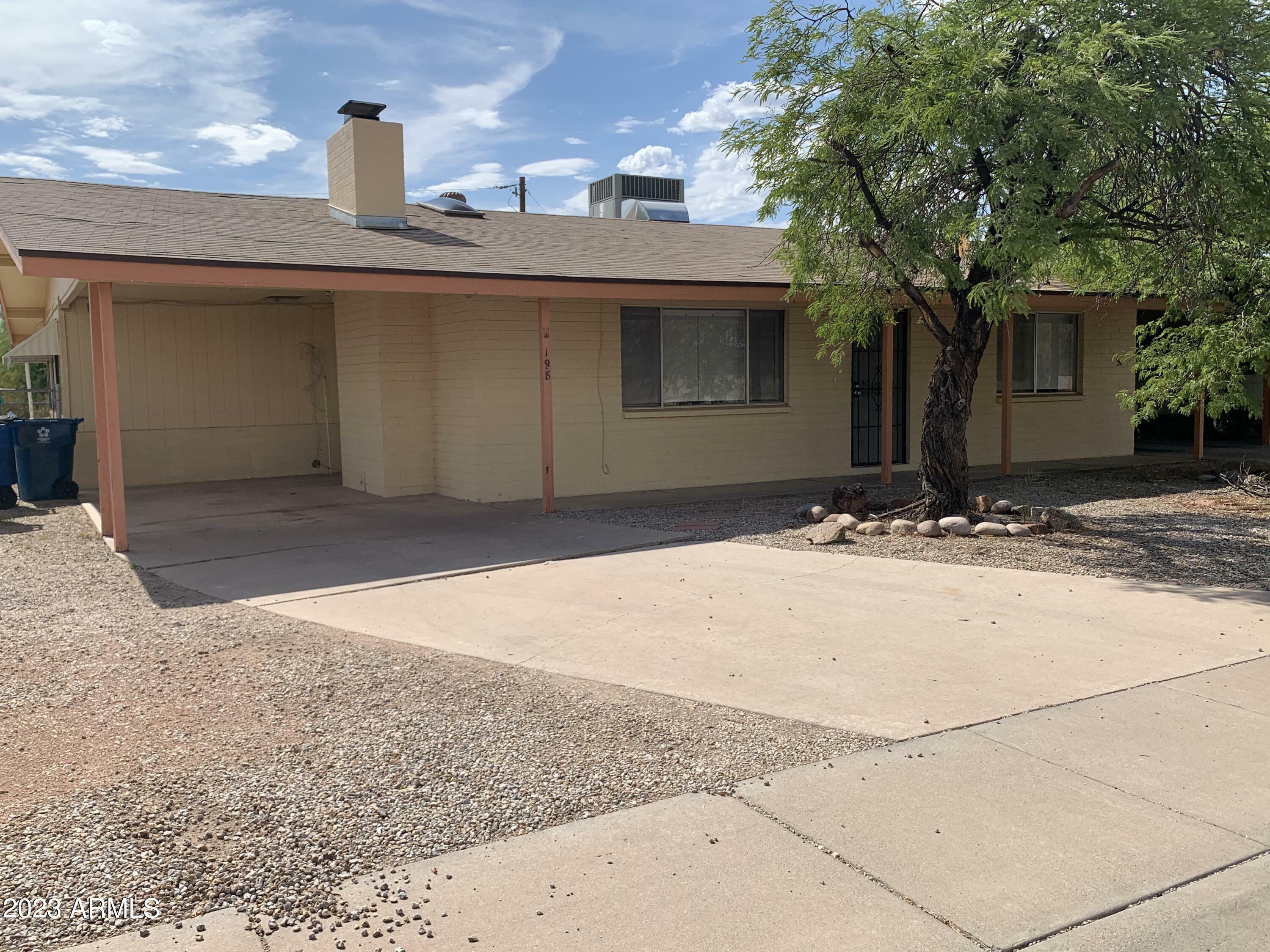 Property Photo:  198 S Thunderbird Drive  AZ 85120 