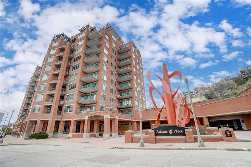 Property Photo: 900 Adams Crossing 3800 OH 45202