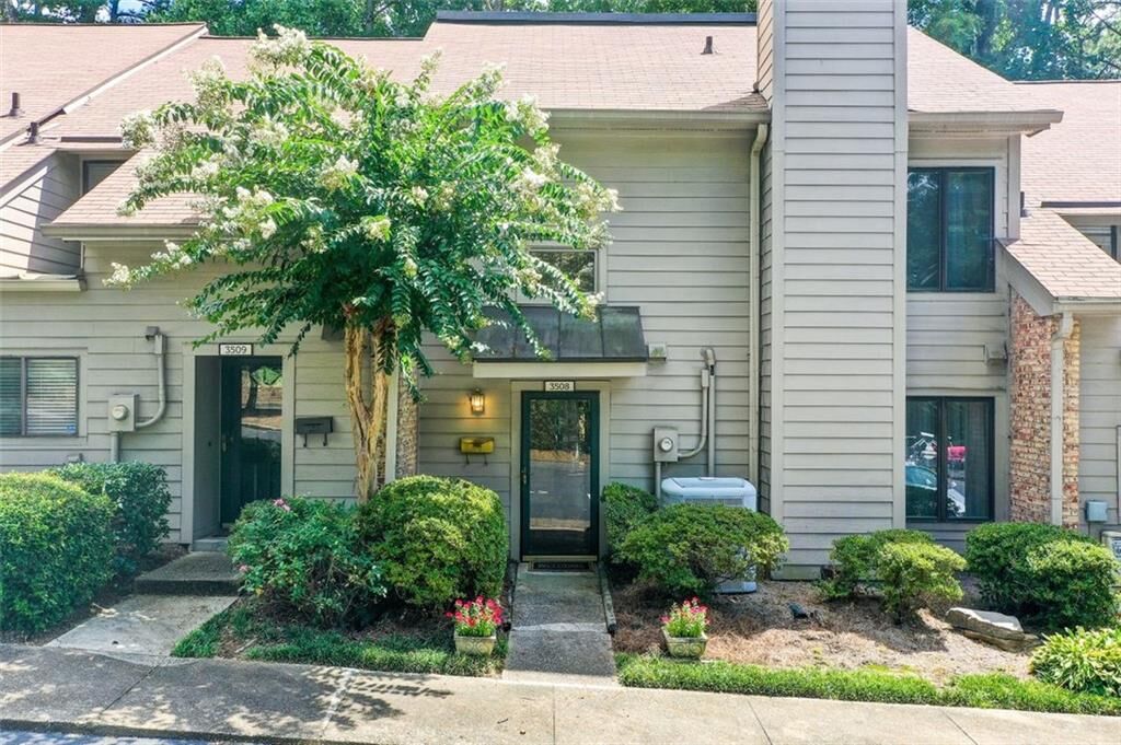 Property Photo:  3508 Stonewall Place SE  GA 30339 
