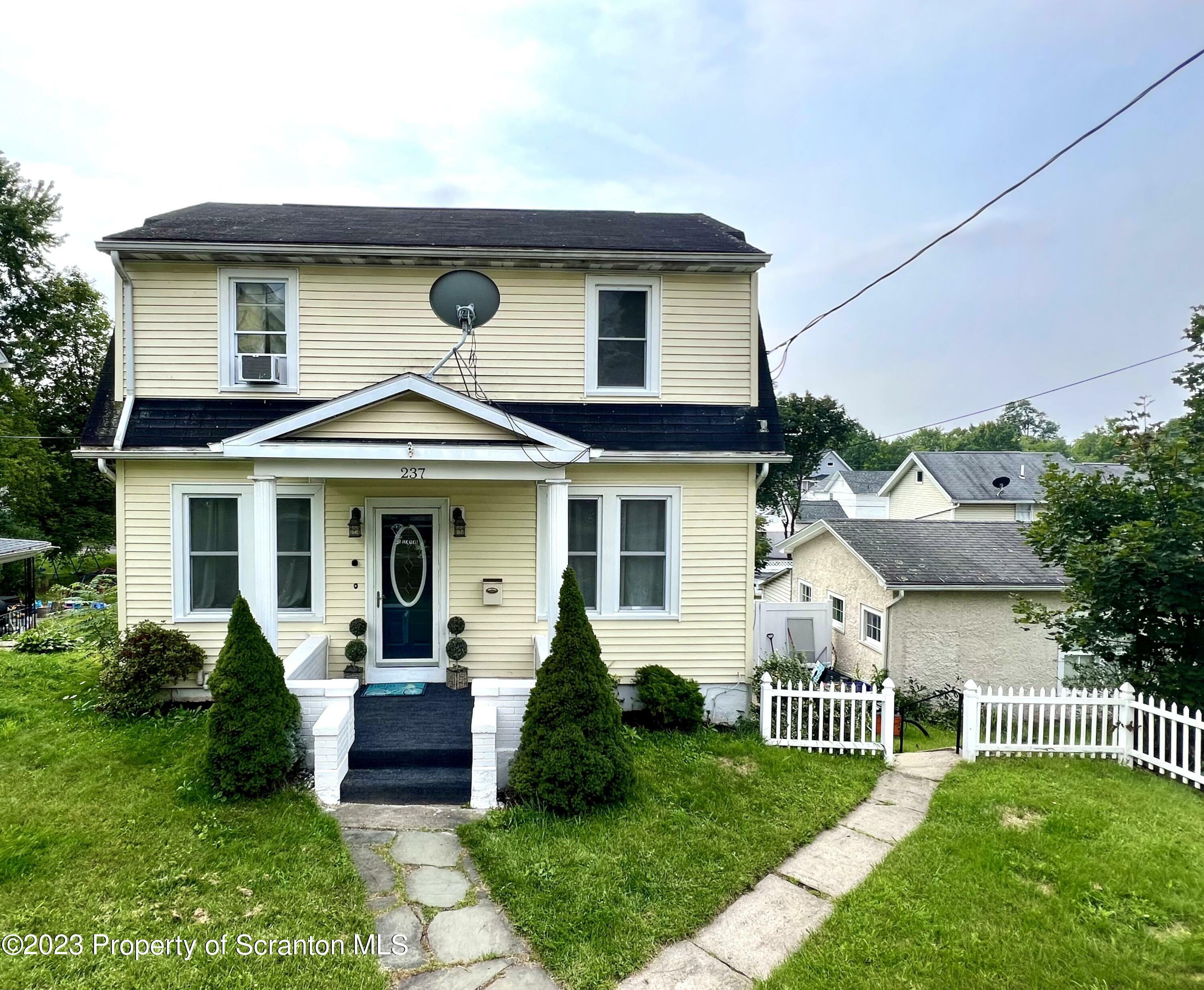 237 Hickory Street  Peckville PA 18452 photo