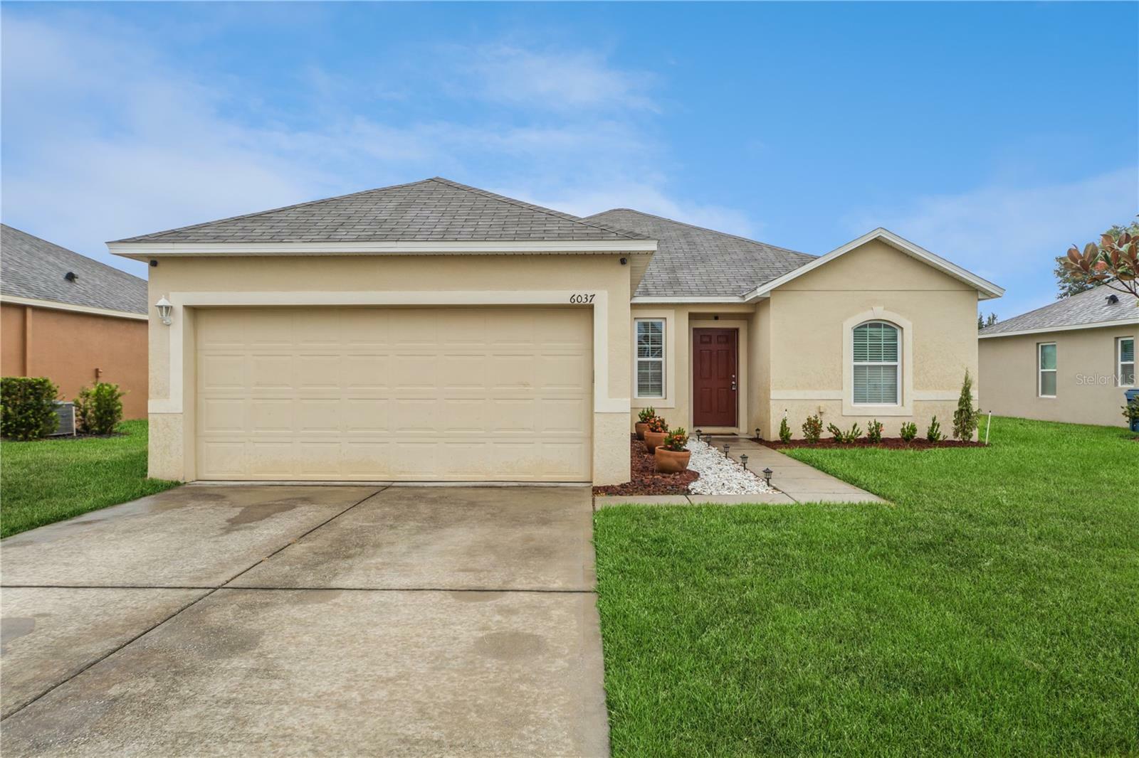 Property Photo: 6037 Forest Ridge Lane FL 33881