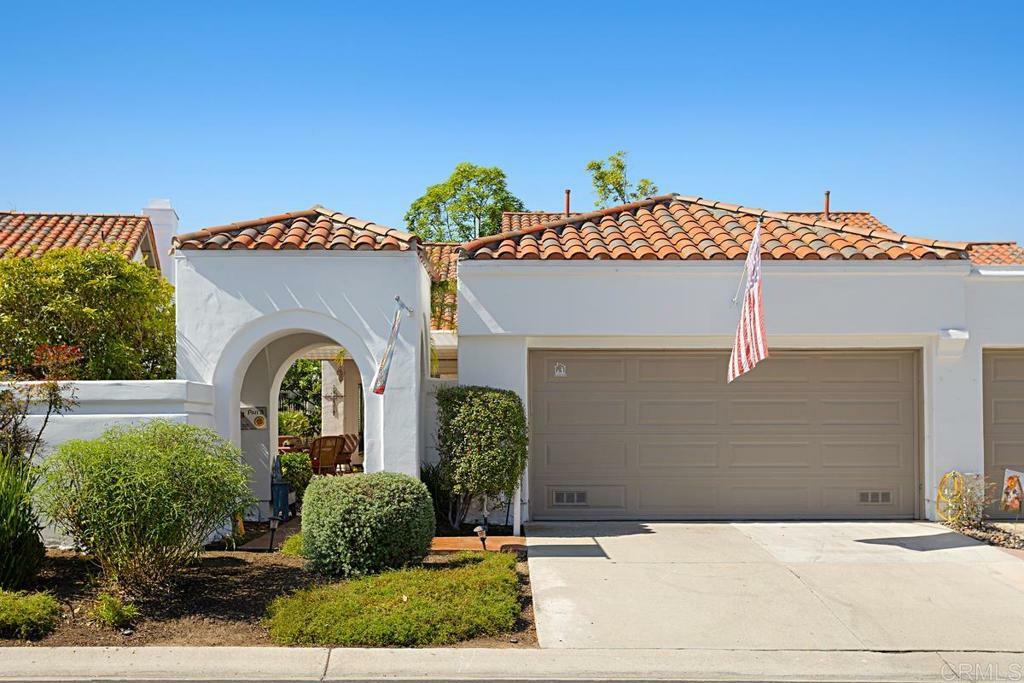 Property Photo: 4715 Galicia Way CA 92056