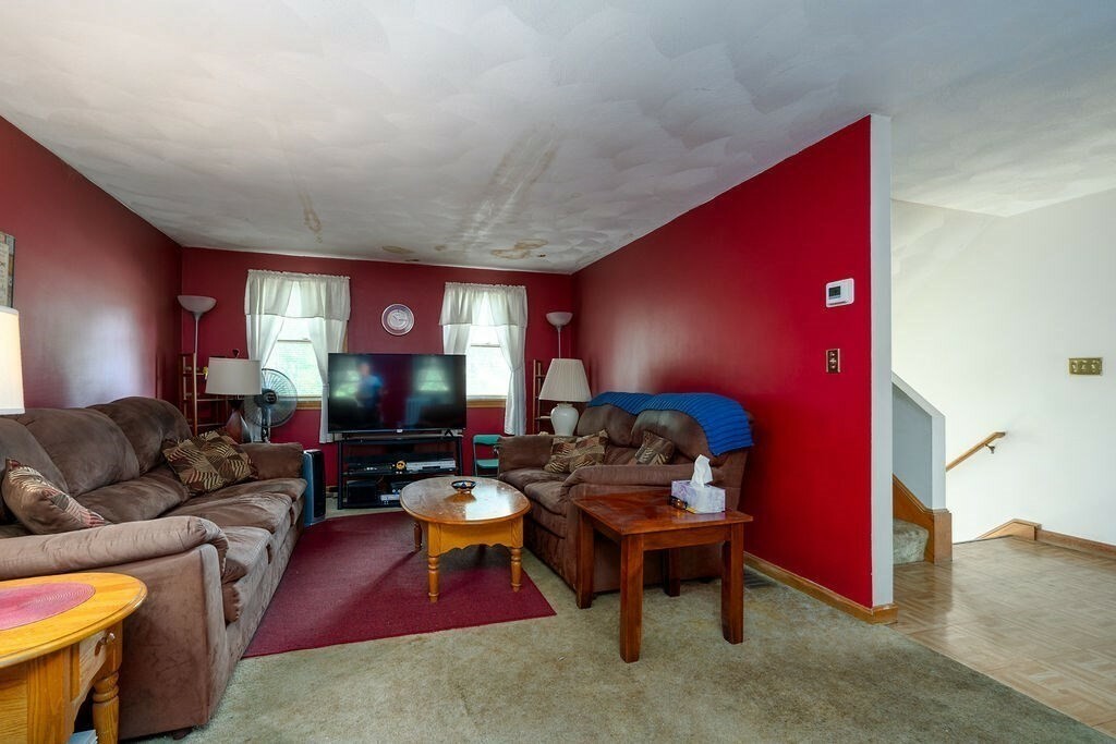 Property Photo:  320 North St  MA 01876 