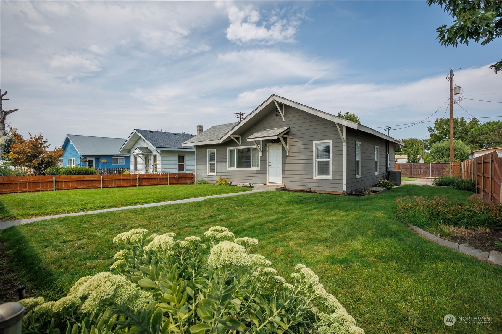 Property Photo:  102 Cherry Street  WA 99323 