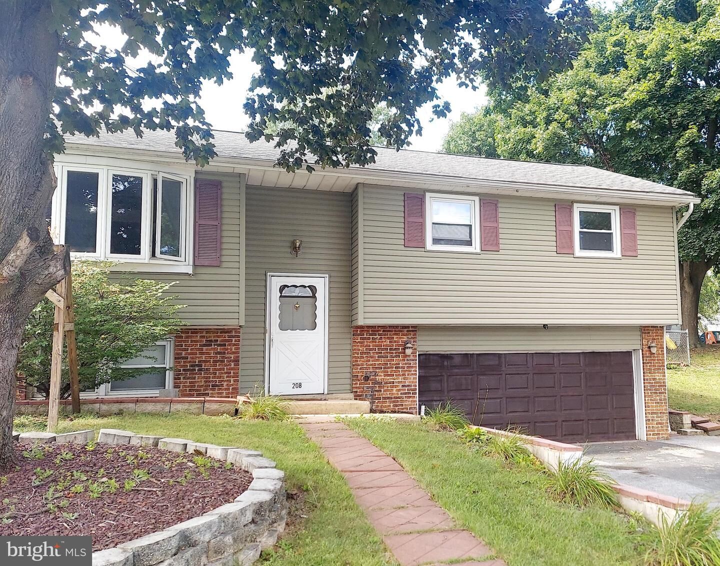 Property Photo:  208 Stitt Drive  PA 17408 