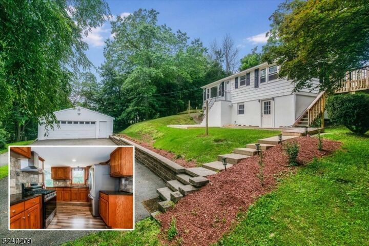 82 Lakeview Dr  Wantage Twp. NJ 07461 photo