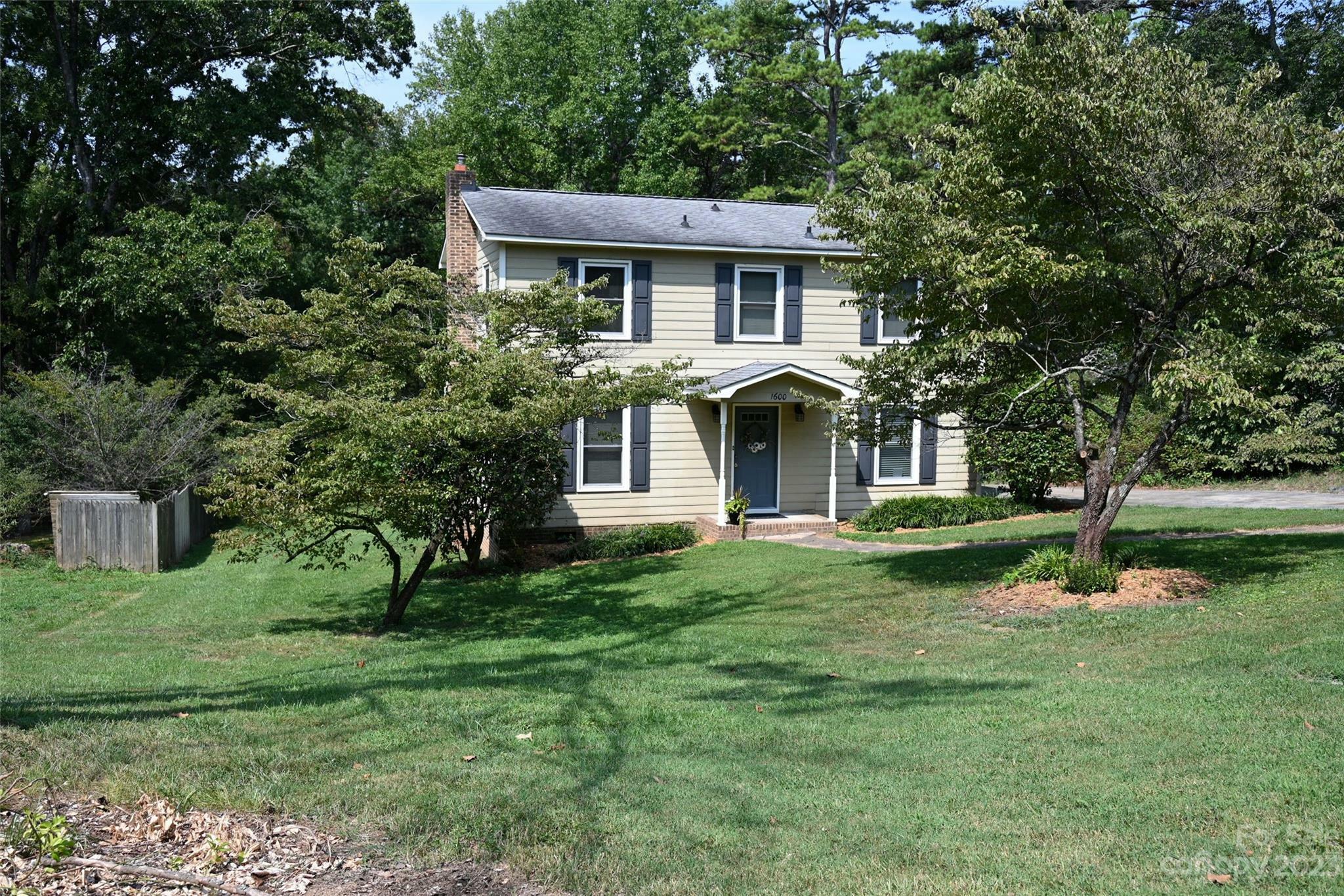 Property Photo:  1600 Buena Vista Road  NC 28112 