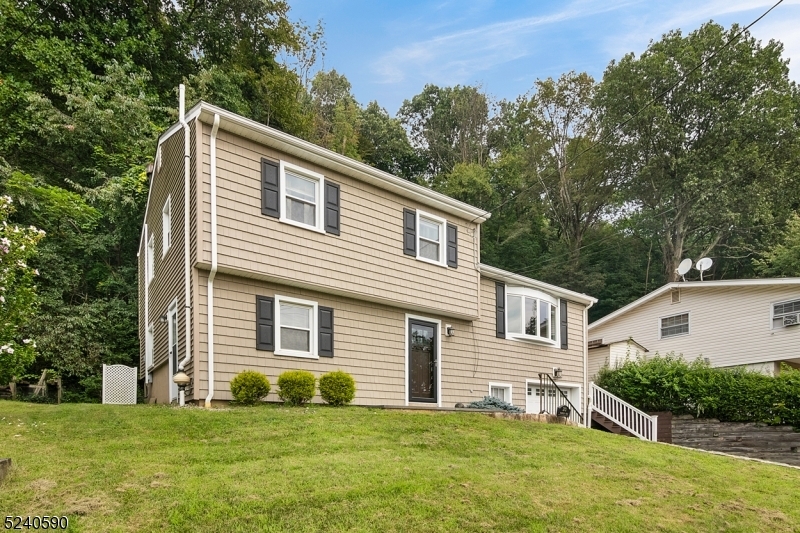 Property Photo:  273 Franklin Rd  NJ 07834 