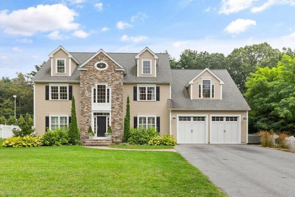 Property Photo: 9 Lexington St MA 01803