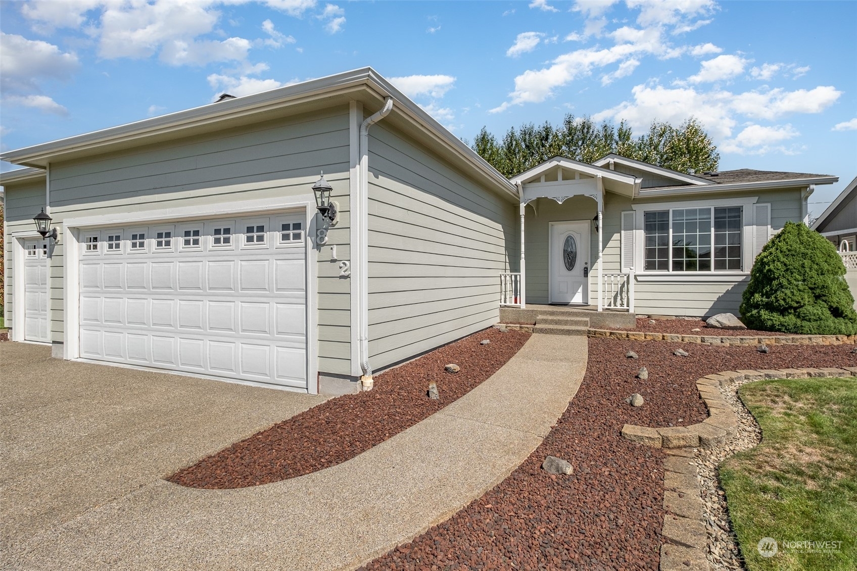 Property Photo:  812 Maple Lane SW  WA 98360 