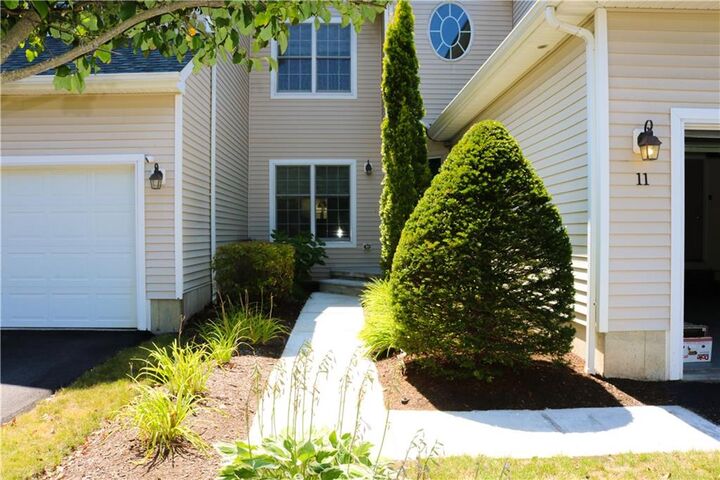 419 Albion Rd, Unit#11  Lincoln RI 02865 photo