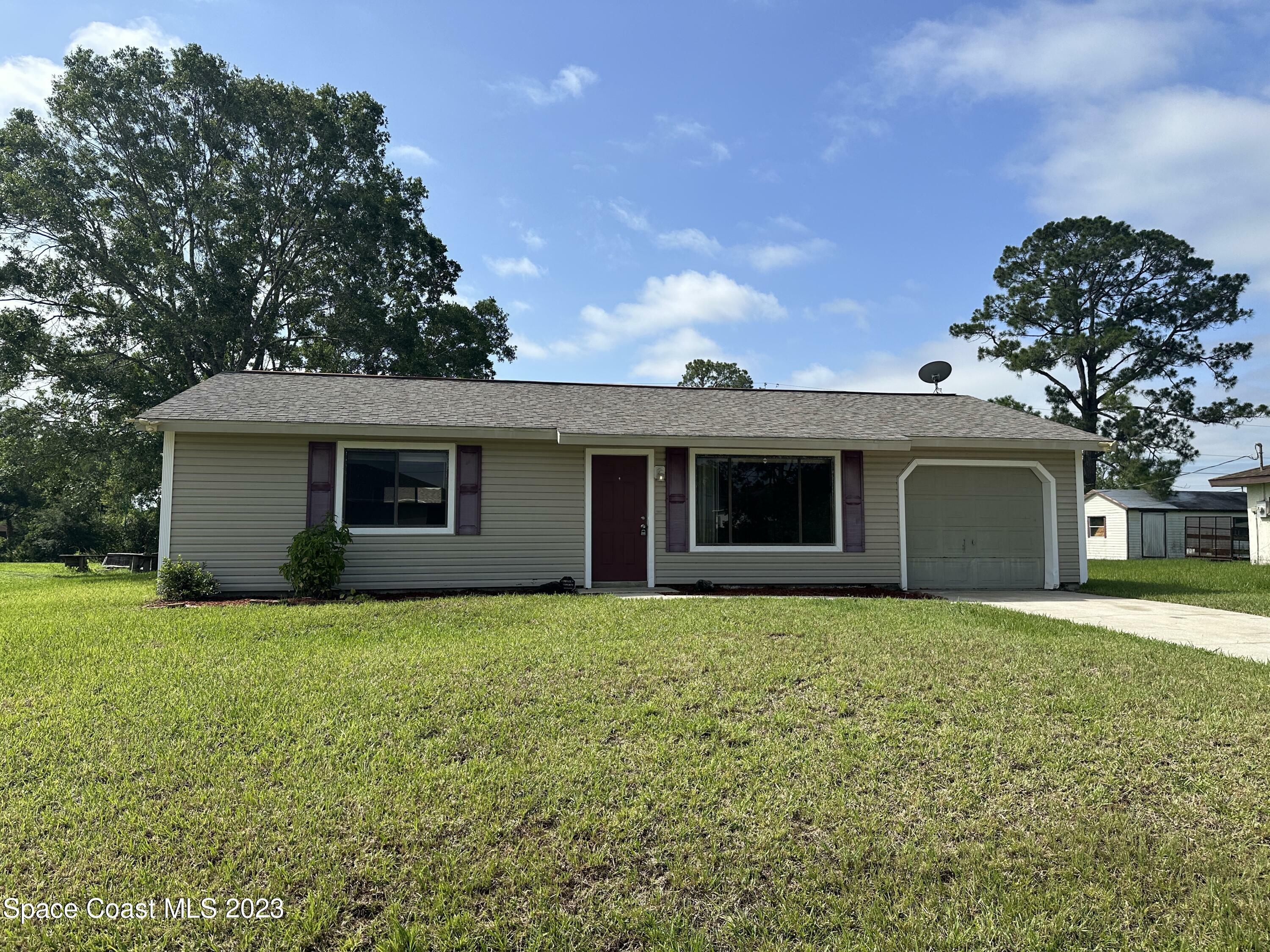 Property Photo:  1436 Valerius Street SE  FL 32909 