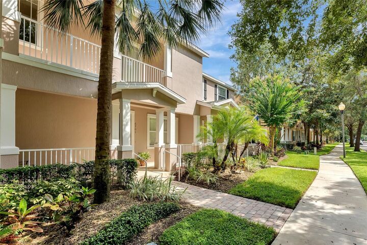 Property Photo:  6701 Helmsley Circle  FL 34786 