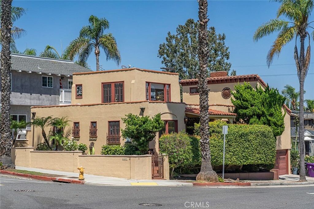 224 Roycroft Avenue  Long Beach CA 90803 photo