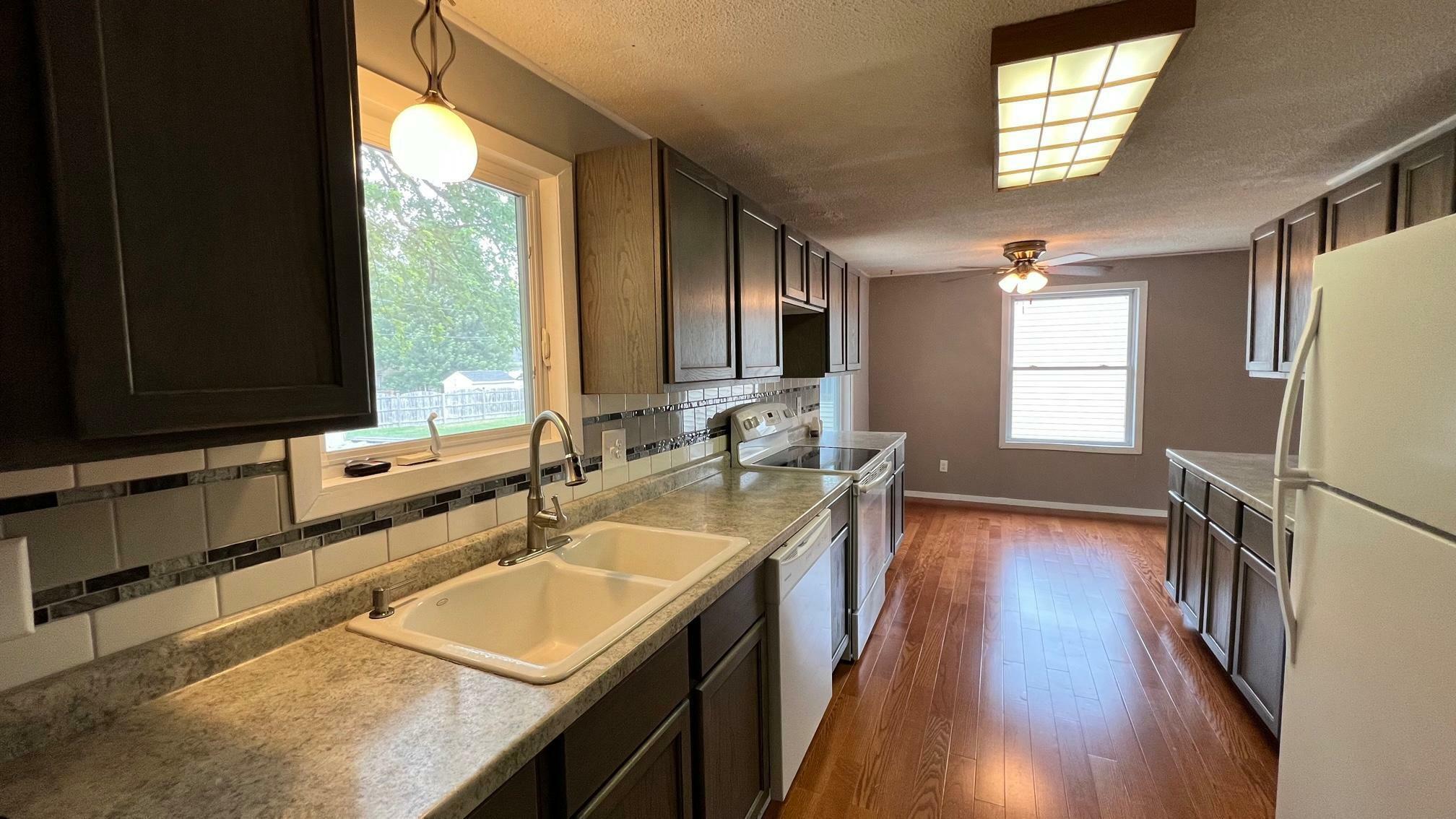 Property Photo: 1117 E Richway Drive MN 56007