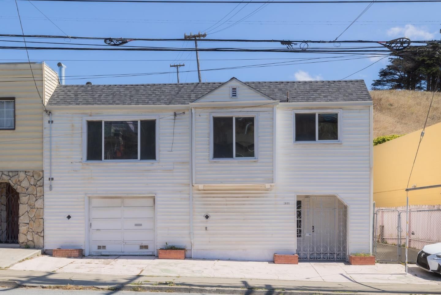 Property Photo:  1695 Geneva Avenue  CA 94134 