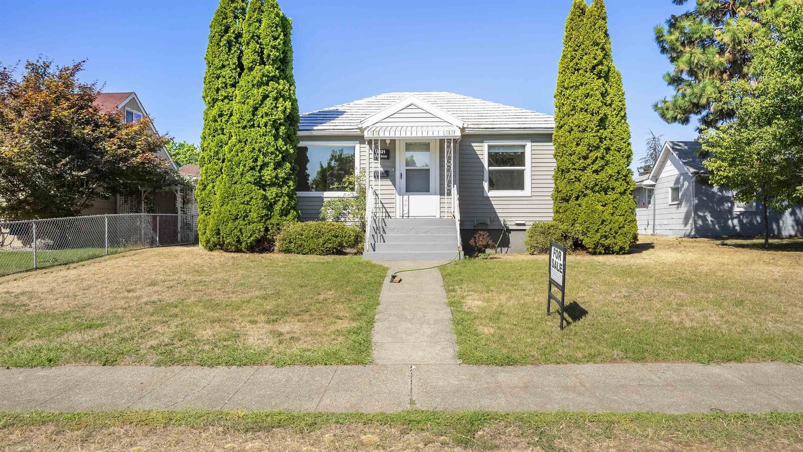 Property Photo: 5421 N Stevens St WA 99205