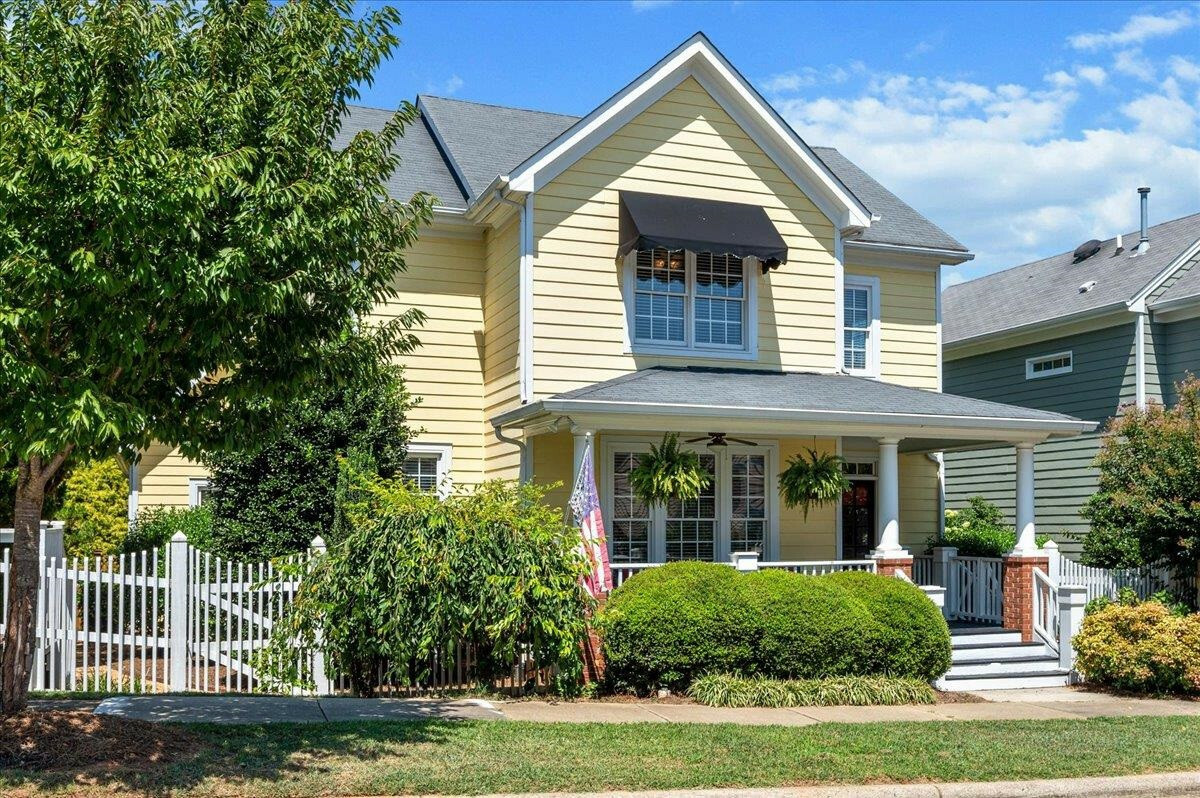 Property Photo: 112 Kingsport Road NC 27540