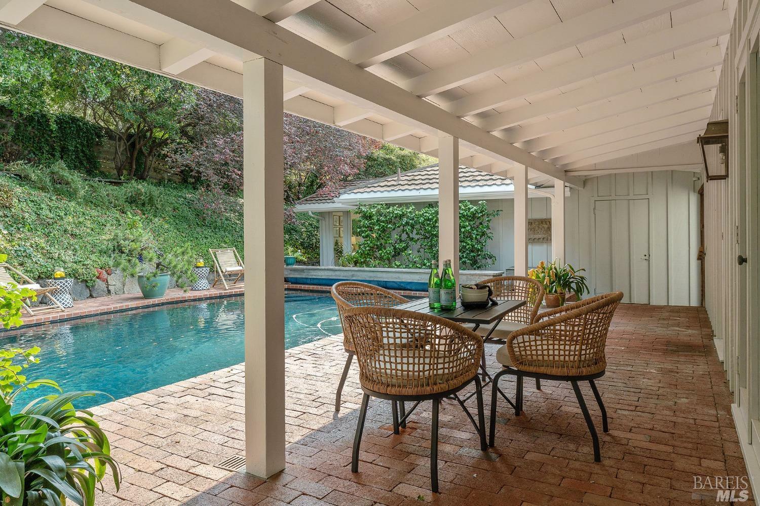 Property Photo: 765 Tiburon Boulevard CA 94920