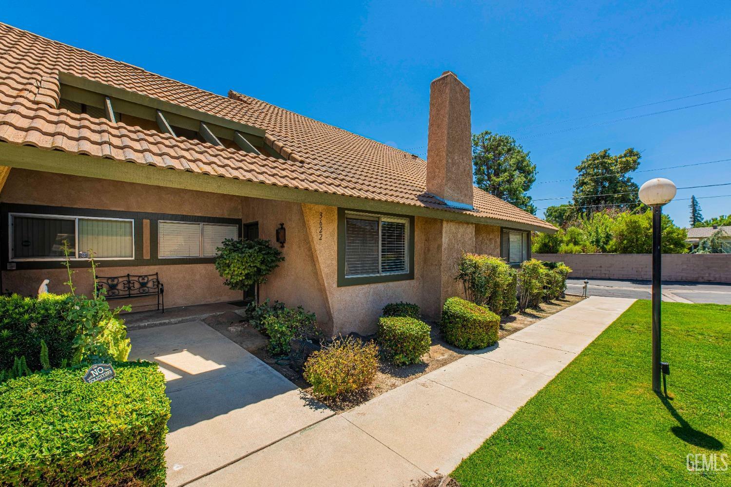 Property Photo: 3622 Elm Street CA 93301