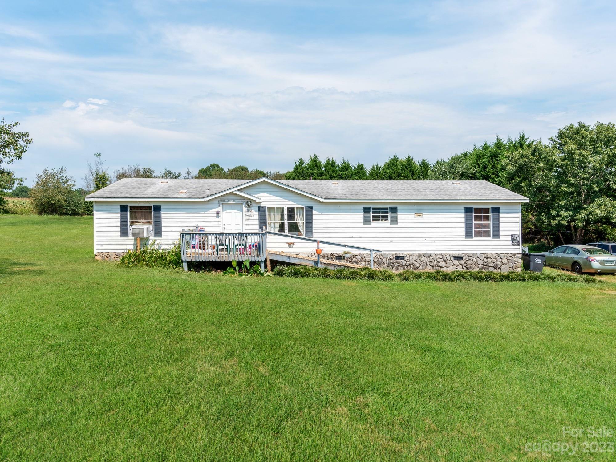 Property Photo: 767 Hephzibah Church Road NC 28033